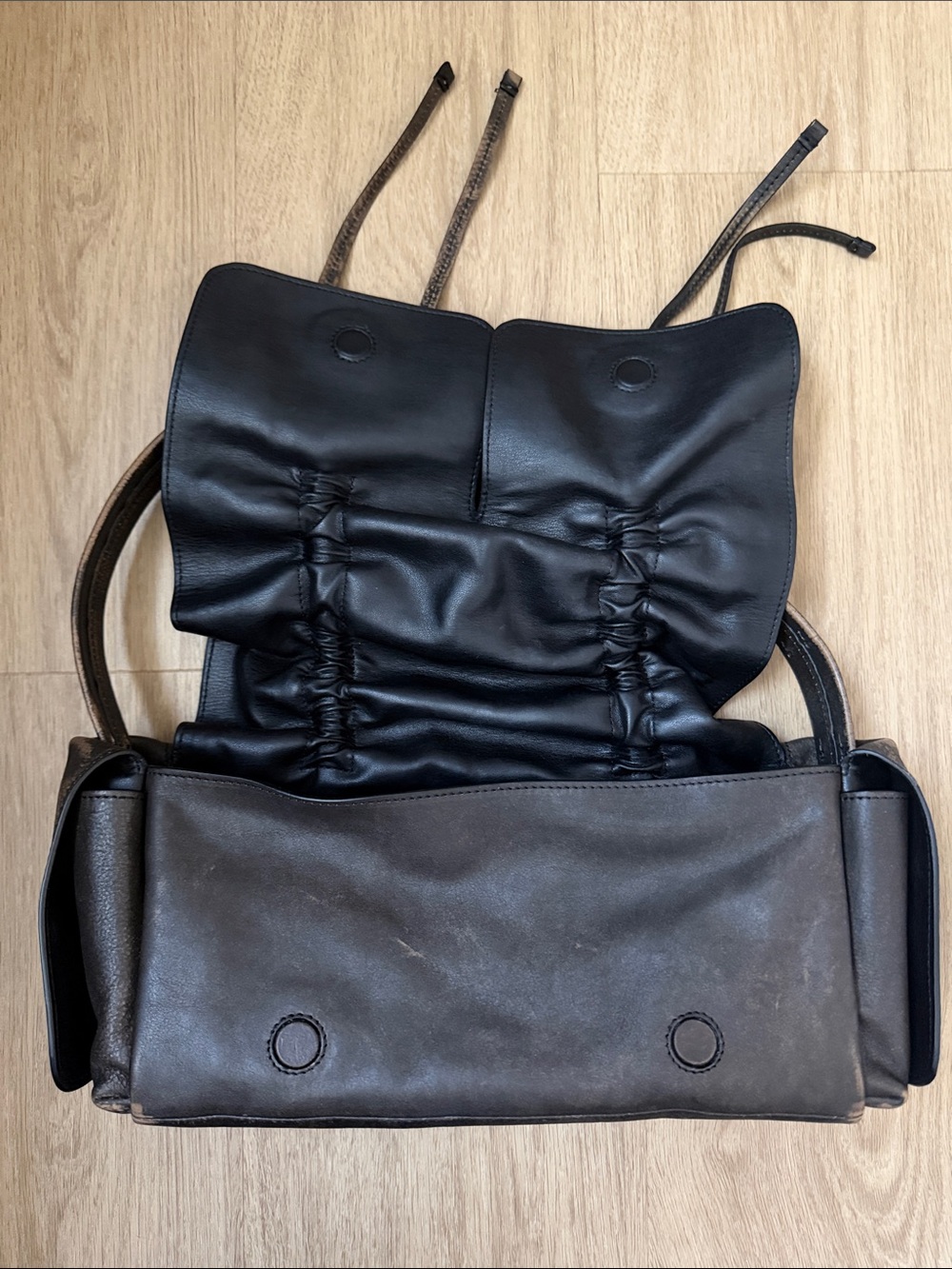 Acne Studios Multipocket Bow Cargo Brown Distressed Shoulder Bag - RARE 1st Ed! - Picture 11 of 14
